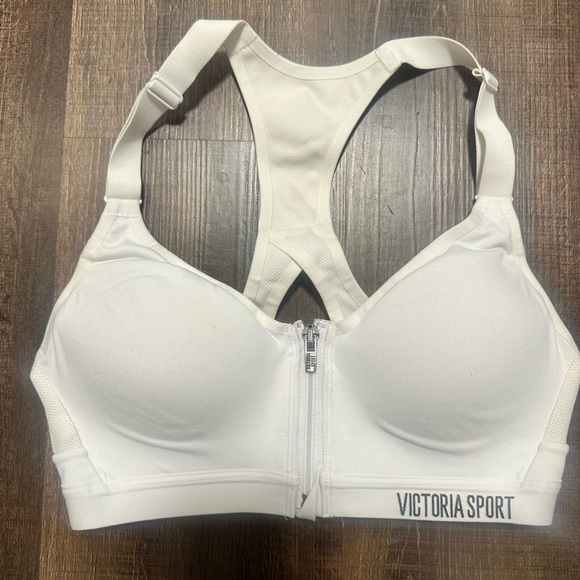 Victoria's Secret Other - Victoria Sport White Sports Bra 32A